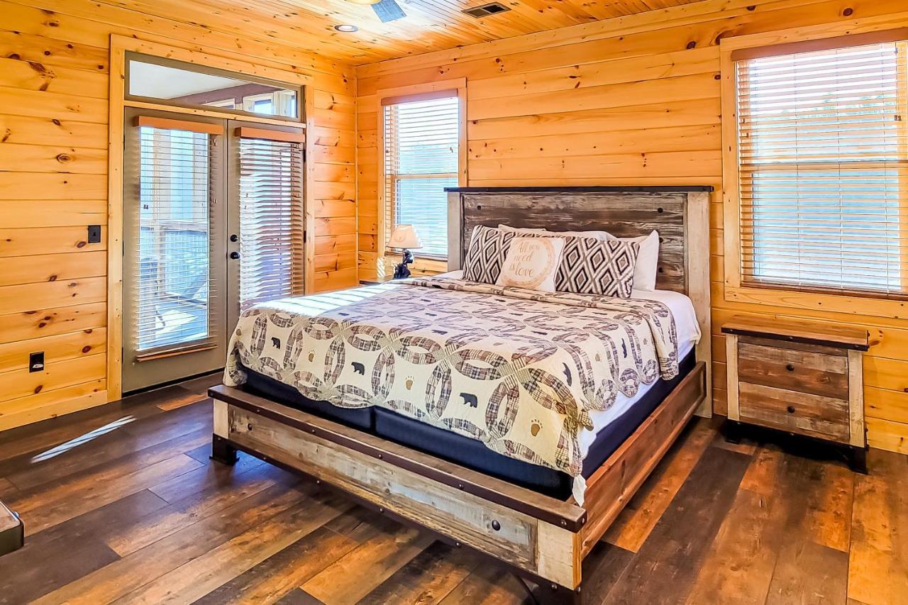 3 Lazy Bears Chalet Gatlinburg Exteriör bild